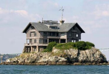 Asociazӑ corect /Casa zidita pe stanca - joc