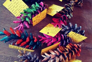 Conuri colorate si versete- amintire